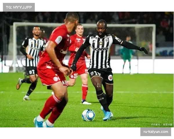 朗斯客场取胜稳固中游排名 阵容换血后展现韧性